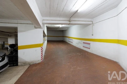 Apartamento T4 para Venda em Areeiro