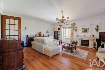 Apartamento T4 para Venda em Areeiro