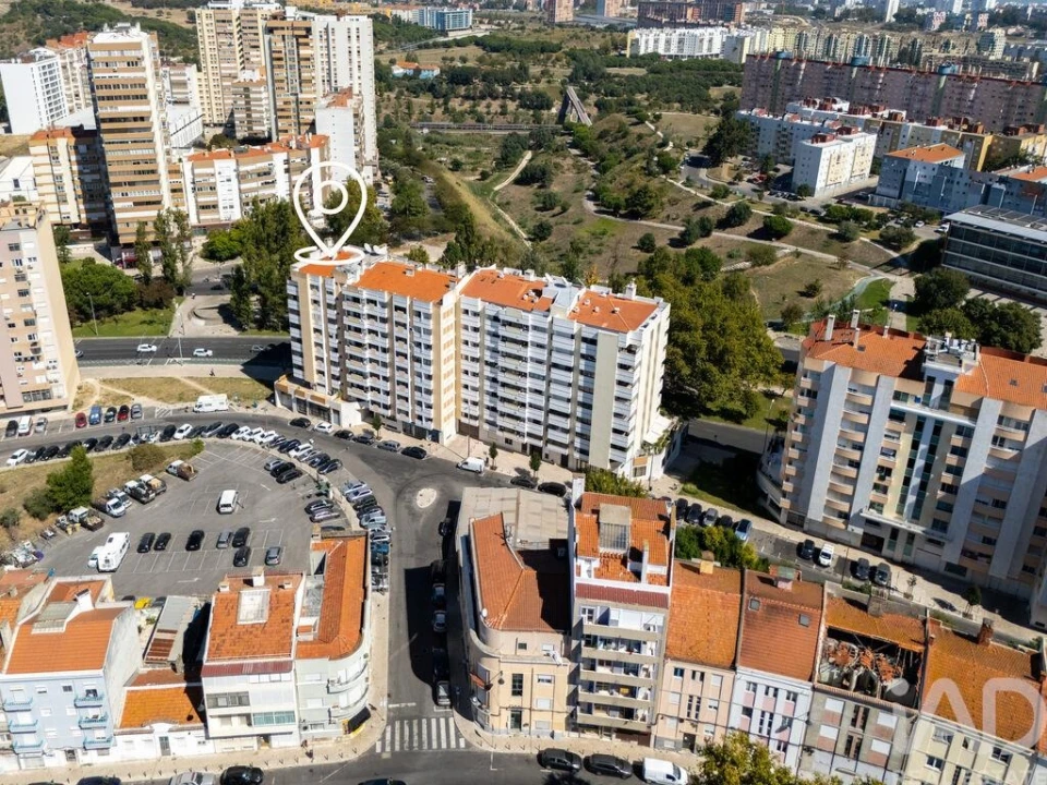 Apartamento T4 para Venda em Areeiro Foto 35