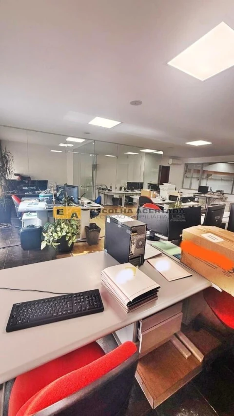 Armazém para Venda em Cidade da Maia