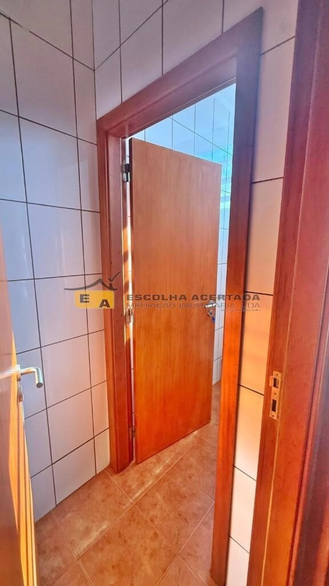 Armazém para Venda em Cidade da Maia Foto 6