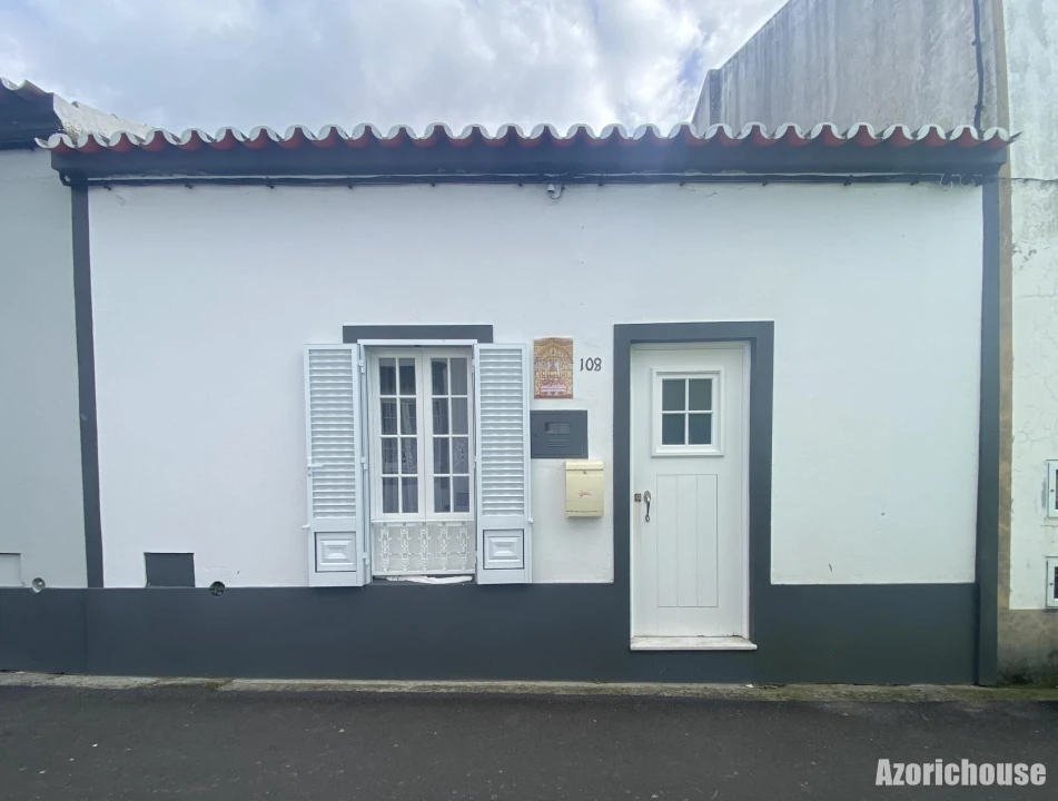 Moradia T3 para Venda em Povoação Foto 1