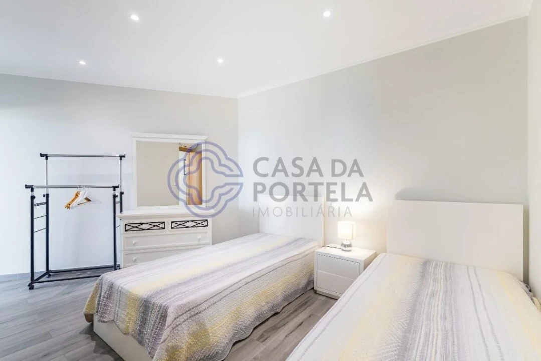 Apartamento T2 para Venda em Portimão Foto 21
