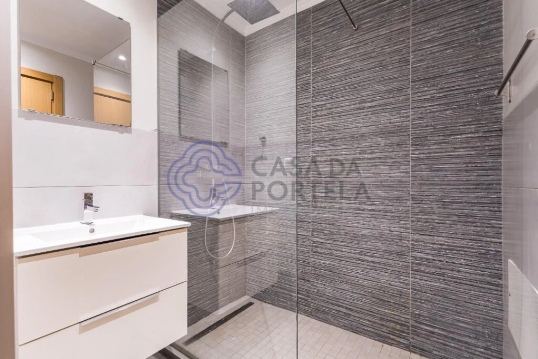 Apartamento T2 para Venda em Portimão Foto 18