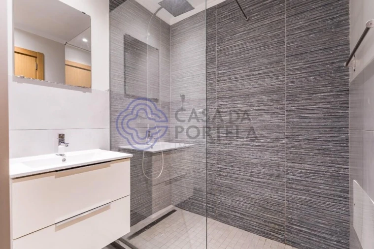 Apartamento T2 para Venda em Portimão Foto 18