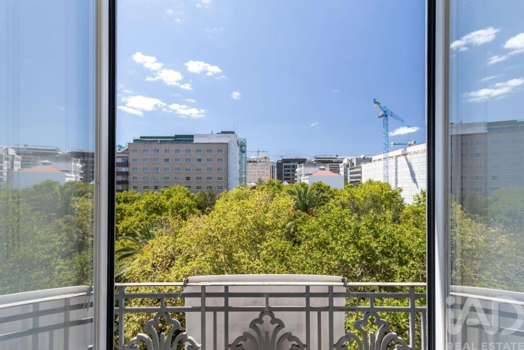 Apartamento T5 para Venda em Santo António Foto 12