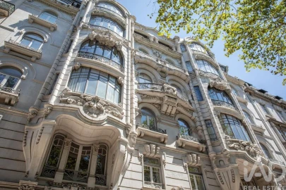 Apartamento T5 para Venda em Santo António