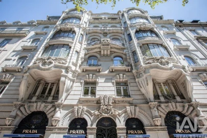 Apartamento T5 para Venda em Santo António