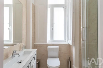 Apartamento T5 para Venda em Santo António
