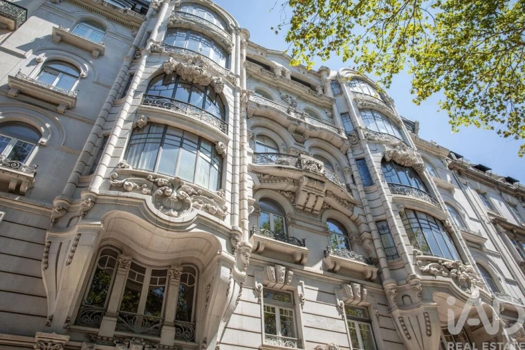 Apartamento T5 para Venda em Santo António Foto 2