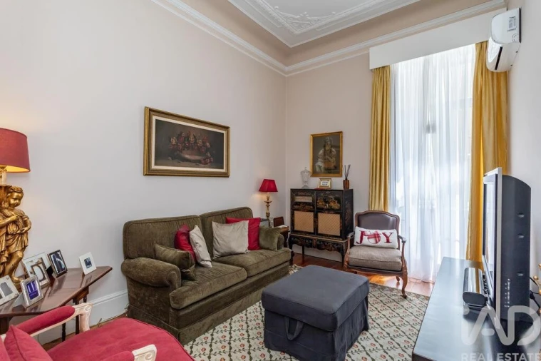 Apartamento T5 para Venda em Santo António Foto 20