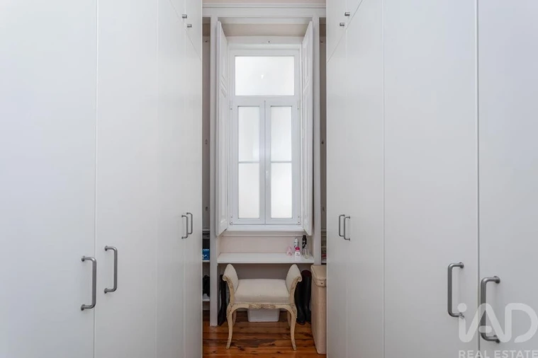 Apartamento T5 para Venda em Santo António Foto 16