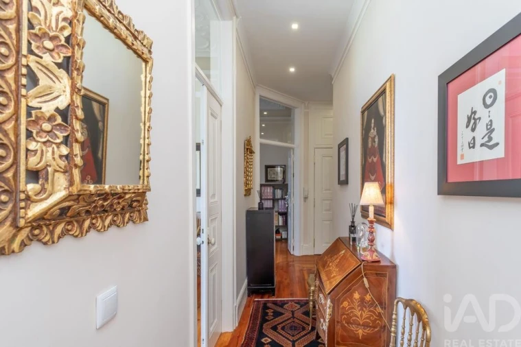 Apartamento T5 para Venda em Santo António Foto 9