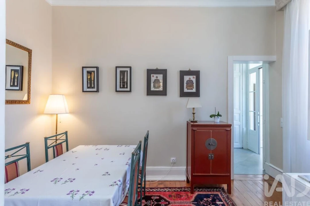 Apartamento T5 para Venda em Santo António Foto 26