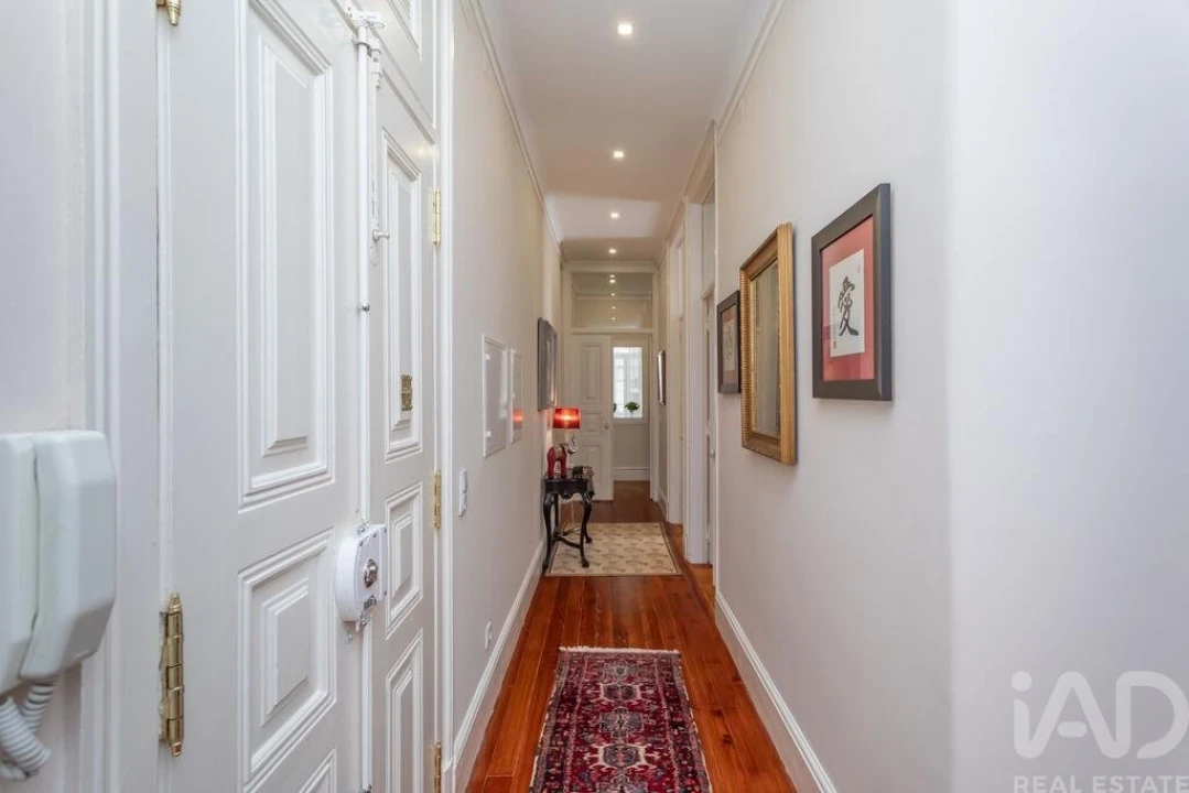 Apartamento T5 para Venda em Santo António Foto 7