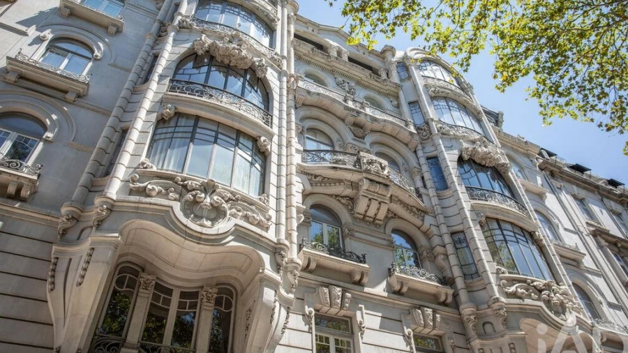 Apartamento T5 para Venda em Santo António
