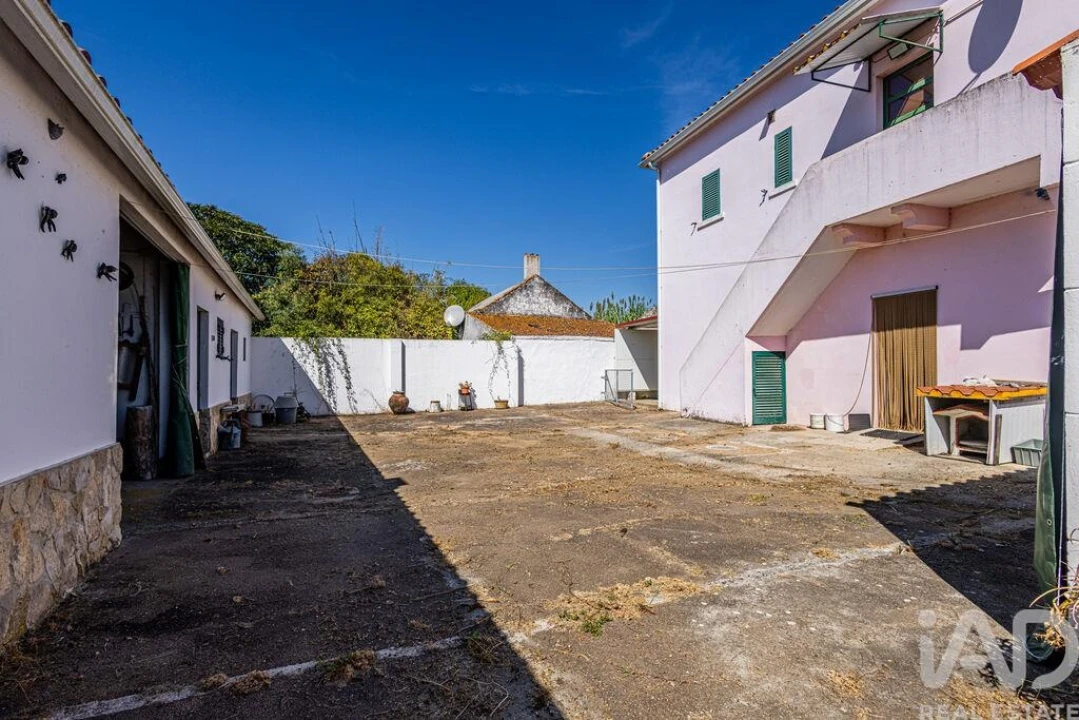 Moradia T4 para Venda em São João da Ribeira e Ribeira de São João Foto 27