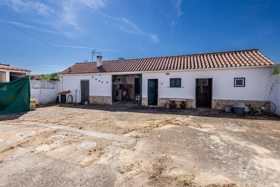 Moradia T4 para Venda em São João da Ribeira e Ribeira de São João Foto 25