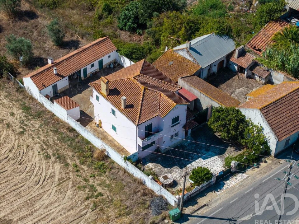 Moradia T4 para Venda em São João da Ribeira e Ribeira de São João Foto 36