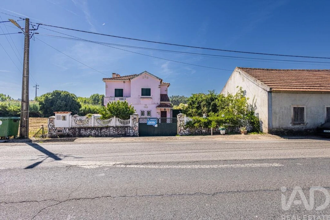 Moradia T4 para Venda em São João da Ribeira e Ribeira de São João Foto 34