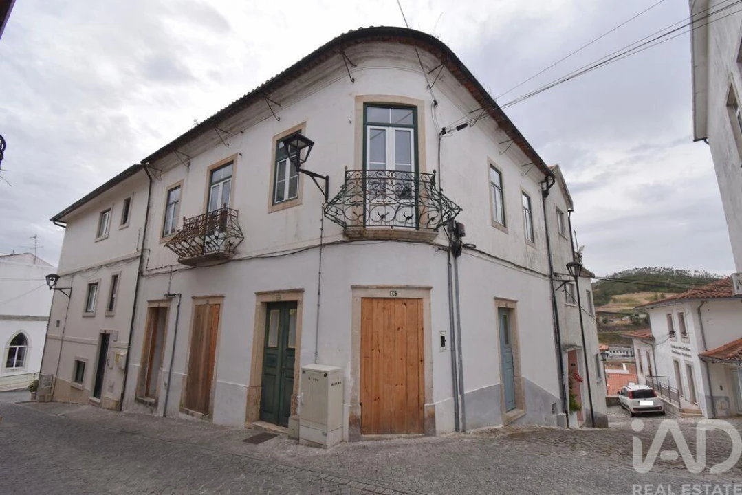 Moradia T3 para Venda em São Miguel, Santa Eufémia e Rabaçal Foto 1