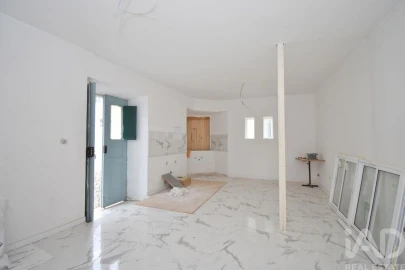 Moradia T3 para Venda em São Miguel, Santa Eufémia e Rabaçal