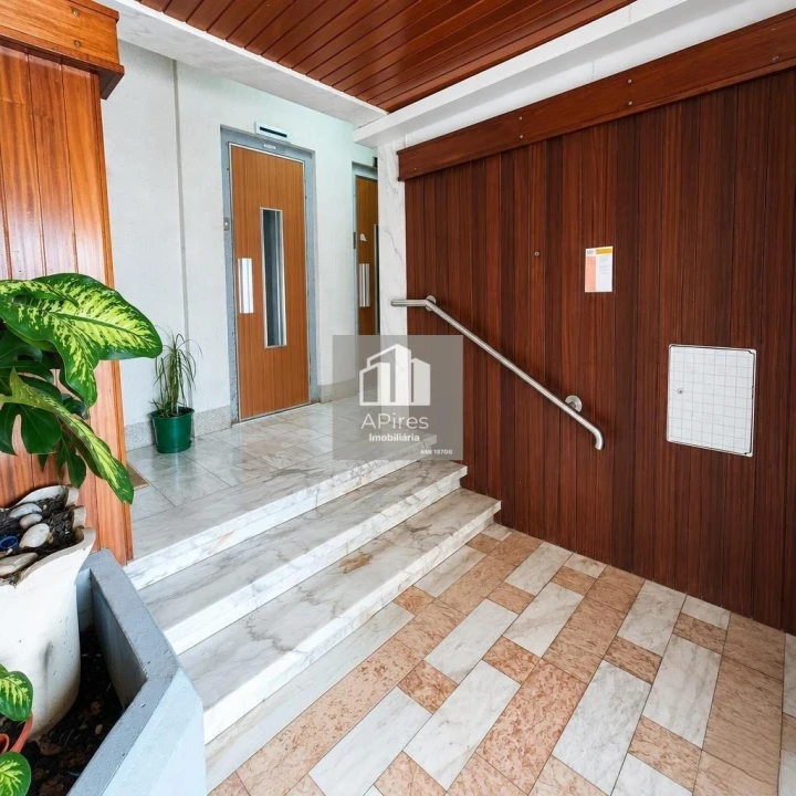 Apartamento T1 para Venda em Costa da Caparica Foto 2