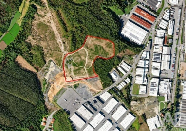 Terreno para Venda em Vilarinho das Cambas