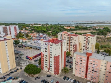 Apartamento T3 para Venda em Corroios