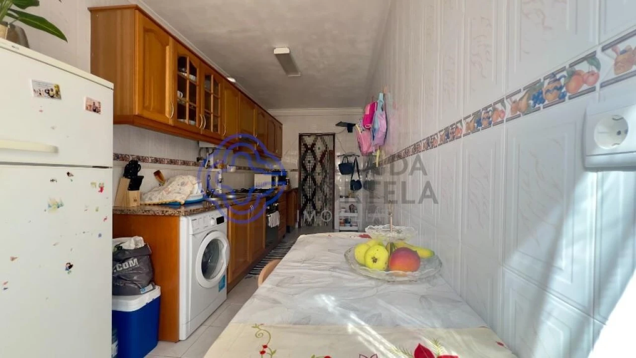 Apartamento T3 para Venda em Corroios Foto 5