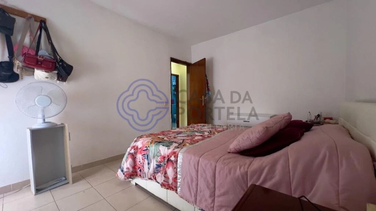 Apartamento T3 para Venda em Corroios Foto 19