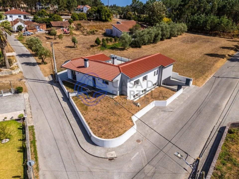 Moradia T3 para Venda em Bidoeira de Cima Foto 1