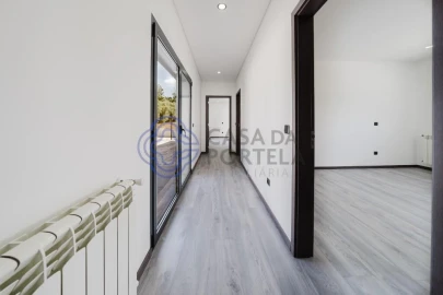 Moradia T3 para Venda em Bidoeira de Cima