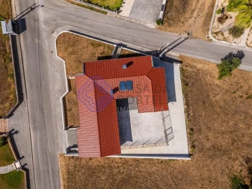 Moradia T3 para Venda em Bidoeira de Cima
