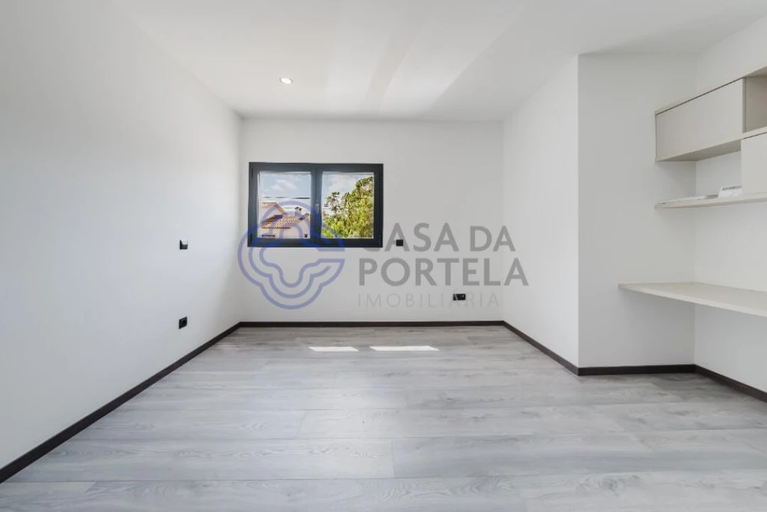 Moradia T3 para Venda em Bidoeira de Cima Foto 24