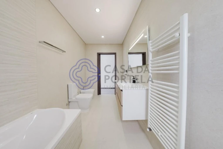 Moradia T3 para Venda em Bidoeira de Cima Foto 34
