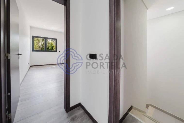 Moradia T3 para Venda em Bidoeira de Cima Foto 23