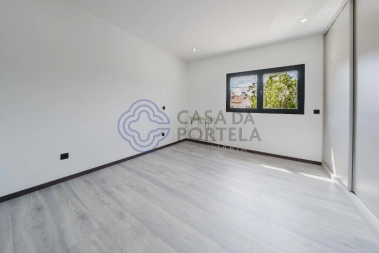 Moradia T3 para Venda em Bidoeira de Cima Foto 29