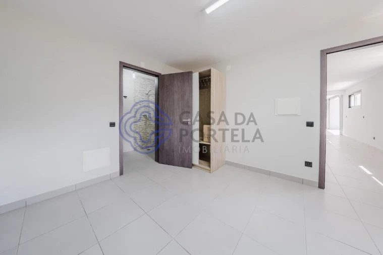 Moradia T3 para Venda em Bidoeira de Cima Foto 47