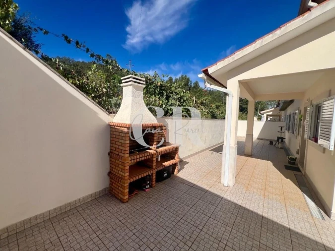 Moradia T4 para Venda em Arega Foto 25
