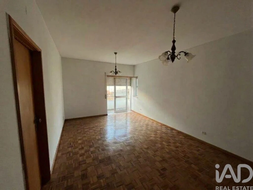 Apartamento T3 para Venda em Alijo Foto 4