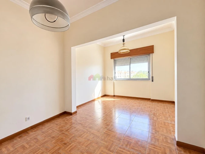 Apartamento T2 para Venda em Seixal, Arrentela e Aldeia de Paio Pires Foto 5