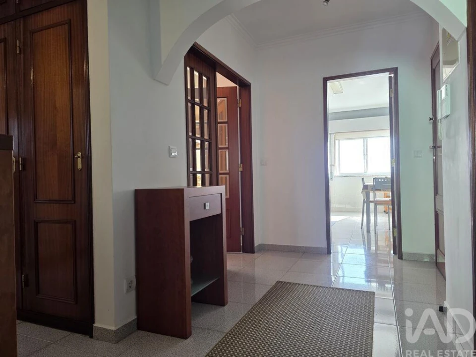 Apartamento T3 para Venda em Charneca de Caparica e Sobreda Foto 13