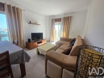 Apartamento T3 para Venda em Charneca de Caparica e Sobreda