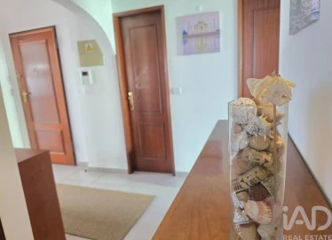 Apartamento T3 para Venda em Charneca de Caparica e Sobreda
