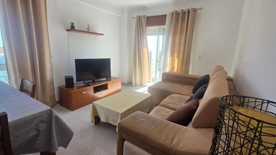 Apartamento T3 para Venda em Charneca de Caparica e Sobreda