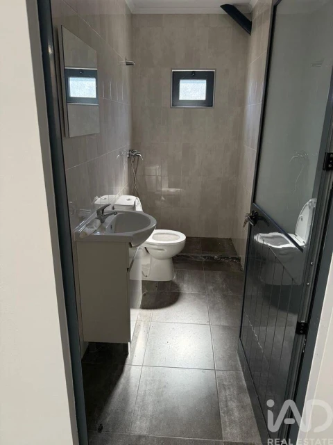Armazém para Arrendamento em Arcos