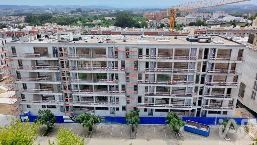 Apartamento T2 para Venda em Oliveira do Douro Foto 9