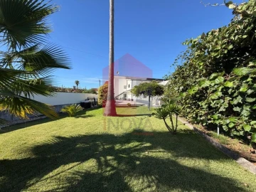 Moradia T3 para Venda em Parada de Gatim