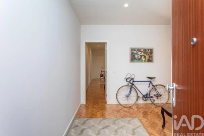 Apartamento T3 para Arrendamento em Areeiro